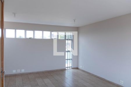 Casa à venda com 271m², 4 quartos e 3 vagas Casa à venda com 271m², 4 quartos e 3 vagasSuíte 2