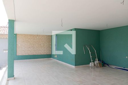 Casa à venda com 271m², 4 quartos e 3 vagas Casa à venda com 271m², 4 quartos e 3 vagasÁrea externa