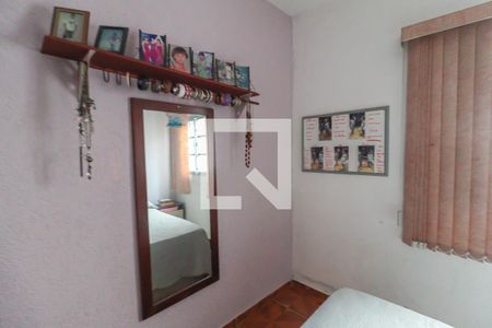 Casa à venda com 244m², 4 quartos e 3 vagas Casa à venda com 244m², 4 quartos e 3 vagasQuarto 2