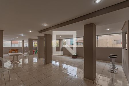 Apartamento à venda com 200m², 3 quartos e 3 vagas Apartamento à venda com 200m², 3 quartos e 3 vagasÁrea comum - Salão de festas