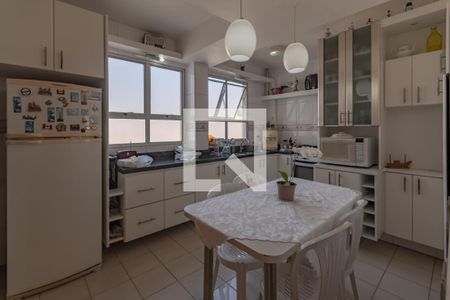 Apartamento à venda com 200m², 3 quartos e 3 vagas Apartamento à venda com 200m², 3 quartos e 3 vagasCozinha