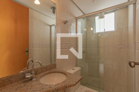 Apartamento à venda com 200m², 3 quartos e 3 vagas Apartamento à venda com 200m², 3 quartos e 3 vagasBanheiro Social 2