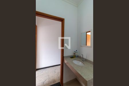 Casa à venda com 150m², 4 quartos e 2 vagas Casa à venda com 150m², 4 quartos e 2 vagasBanheiro social 2