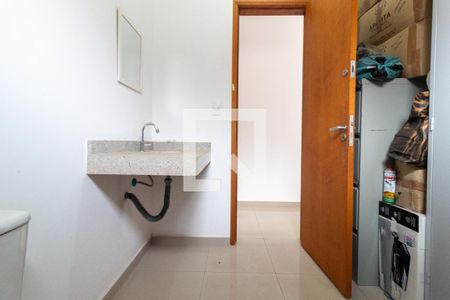 Casa à venda com 150m², 4 quartos e 2 vagas Casa à venda com 150m², 4 quartos e 2 vagasBanheiro social 1