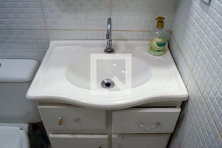 Apartamento à venda com 50m², 2 quartos e sem vaga Apartamento à venda com 50m², 2 quartos e sem vagaBanheiro