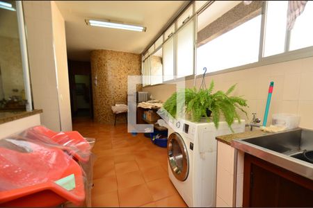 Apartamento à venda com 560m², 5 quartos e 3 vagasArea serviço