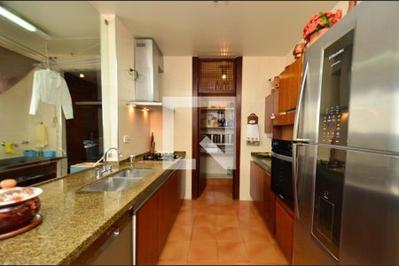 Apartamento à venda com 560m², 5 quartos e 3 vagasCozinha