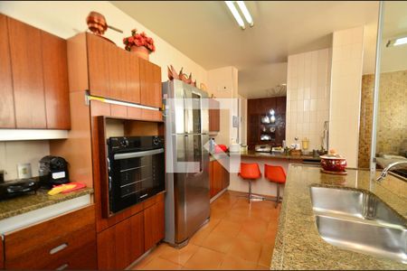 Apartamento à venda com 560m², 5 quartos e 3 vagasCozinha