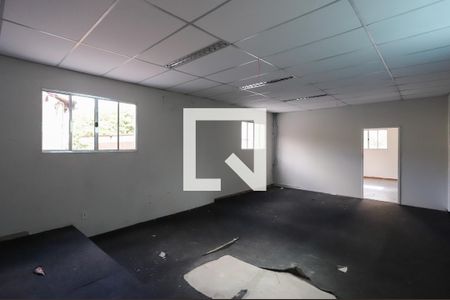 Casa à venda com 472m², 3 quartos e 4 vagas