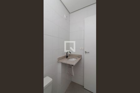 Apartamento à venda com 45m², 2 quartos e sem vaga Apartamento à venda com 45m², 2 quartos e sem vagaBanheiro