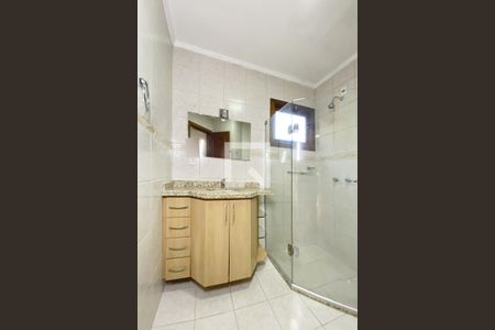 Casa à venda com 215m², 3 quartos e 2 vagasBanheiro 2