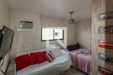 Apartamento à venda com 226m², 3 quartos e 2 vagasÁrea de Serviço - Quarto