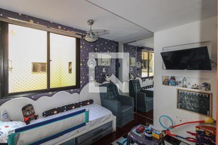 Apartamento à venda com 226m², 3 quartos e 2 vagasQuarto