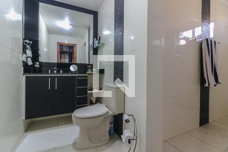 Apartamento à venda com 226m², 3 quartos e 2 vagasSuíte - Banheiro