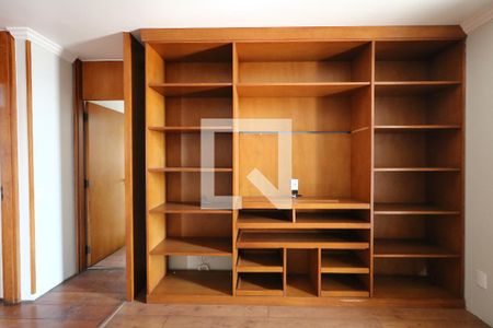 Apartamento à venda com 205m², 3 quartos e 2 vagasSala de TV