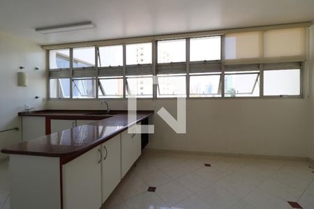 Apartamento à venda com 205m², 3 quartos e 2 vagasCozinha
