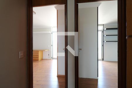 Apartamento à venda com 205m², 3 quartos e 2 vagasCorredor