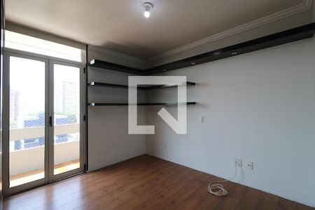 Apartamento à venda com 205m², 3 quartos e 2 vagasQuarto 1