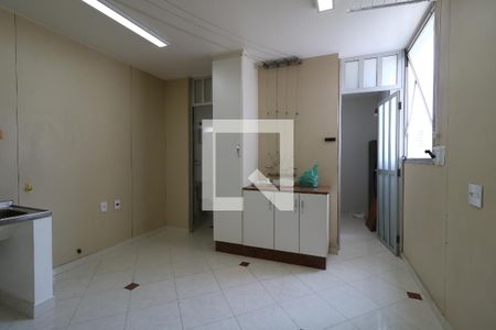 Apartamento à venda com 205m², 3 quartos e 2 vagasÁrea de Serviço