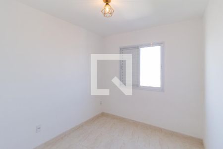Quarto 2 de apartamento para alugar com 2 quartos, 44m² em Mutinga, Osasco