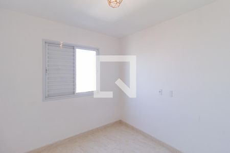 Quarto 2 de apartamento para alugar com 2 quartos, 44m² em Mutinga, Osasco