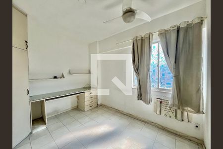 Apartamento à venda com 80m², 2 quartos e 1 vaga Apartamento à venda com 80m², 2 quartos e 1 vagaSuíte