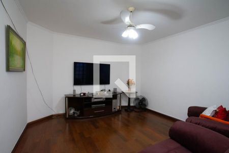 Casa à venda com 300m², 3 quartos e 5 vagasSala de TV