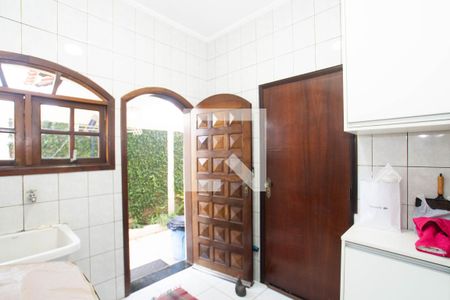 Casa à venda com 300m², 3 quartos e 5 vagasÁrea de Serviço