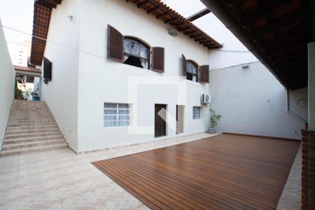 Casa à venda com 300m², 3 quartos e 5 vagasQuintal