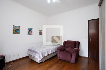 Casa à venda com 300m², 3 quartos e 5 vagasQuarto 2