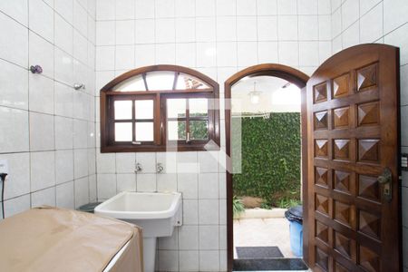 Casa à venda com 300m², 3 quartos e 5 vagasÁrea de Serviço