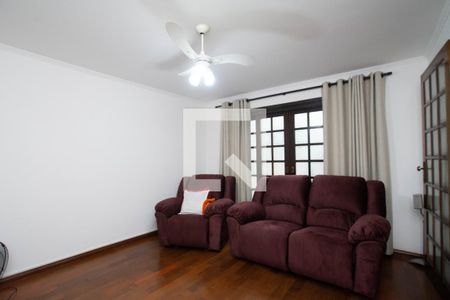 Casa à venda com 300m², 3 quartos e 5 vagasSala de TV