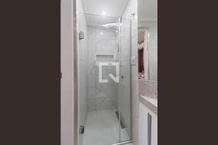 Apartamento à venda com 71m², 3 quartos e 2 vagas Apartamento à venda com 71m², 3 quartos e 2 vagasBanheiro da suíte