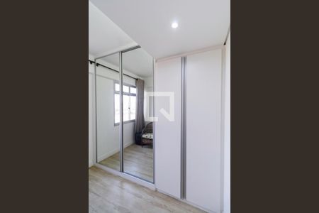 Apartamento à venda com 71m², 3 quartos e 2 vagas Apartamento à venda com 71m², 3 quartos e 2 vagasQuarto 1