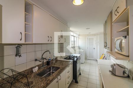 Apartamento à venda com 104m², 3 quartos e 2 vagasCozinha