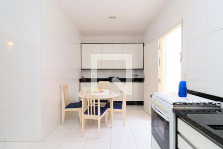 Casa à venda com 195m², 3 quartos e 4 vagas Casa à venda com 195m², 3 quartos e 4 vagasCozinha