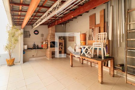 Casa à venda com 195m², 3 quartos e 4 vagas Casa à venda com 195m², 3 quartos e 4 vagasOutro