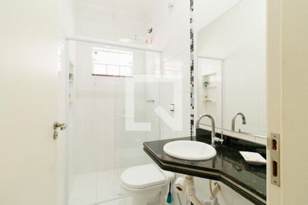 Casa à venda com 195m², 3 quartos e 4 vagas Casa à venda com 195m², 3 quartos e 4 vagasBanheiro da Suíte 1