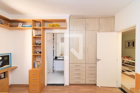 Casa à venda com 195m², 3 quartos e 4 vagas Casa à venda com 195m², 3 quartos e 4 vagasSuíte 3