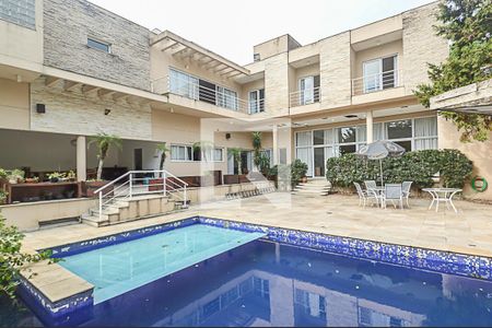 Casa à venda com 701m², 4 quartos e 5 vagasPiscina