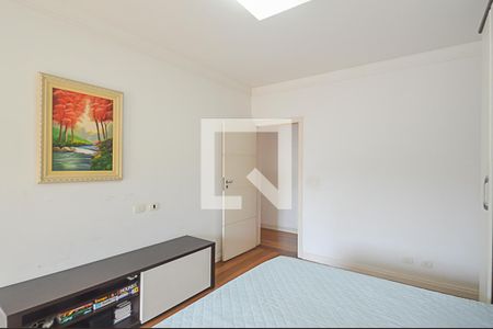 Casa à venda com 701m², 4 quartos e 5 vagasQuarto 2 - Suíte