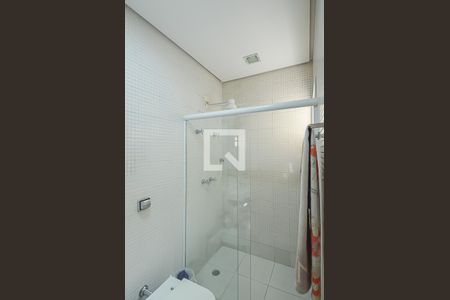 Casa à venda com 701m², 4 quartos e 5 vagasBanheiro da Suíte 1