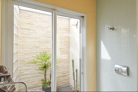 Casa à venda com 701m², 4 quartos e 5 vagasLavabo