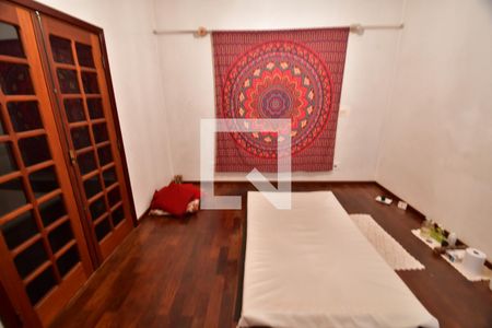Casa à venda com 420m², 5 quartos e 3 vagasQuarto 4 - Suíte