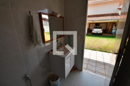 Casa à venda com 420m², 5 quartos e 3 vagasBanheiro de serviço 2