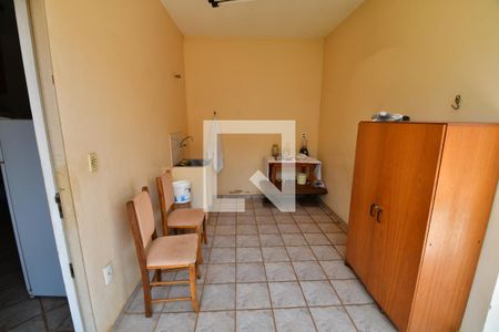 Casa à venda com 420m², 5 quartos e 3 vagasÁrea de Serviço 2