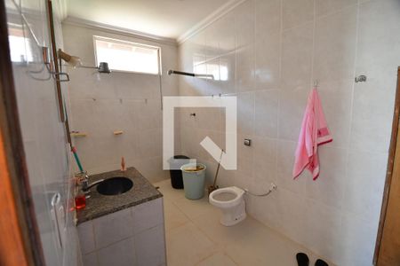 Casa à venda com 420m², 5 quartos e 3 vagasBanheiro de serviço 1