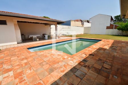 Casa à venda com 420m², 5 quartos e 3 vagasPiscina