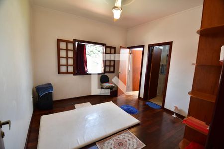 Casa à venda com 420m², 5 quartos e 3 vagasQuarto 3 - Suíte