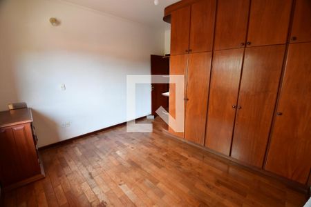 Casa à venda com 420m², 5 quartos e 3 vagasQuarto 2
